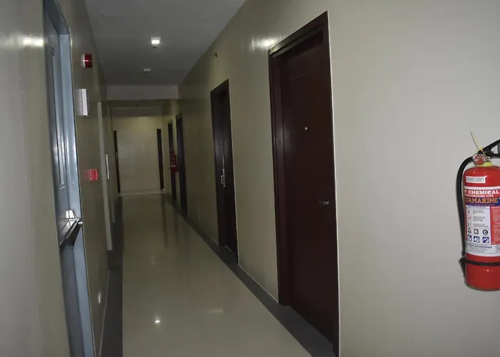 Aparthotel G Square Residences 3*