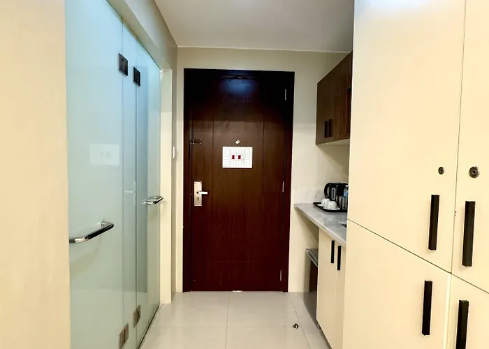 G Square Residences 3* Manila