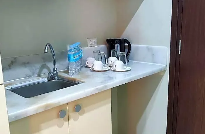 G Square Residences 3*